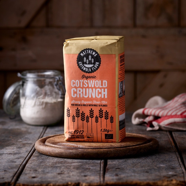 Matthews Organic Cotswold Crunch Flour